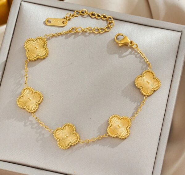 Stainless Steel Gold Plated Golden Anti Tarnish Clover Bracelet For Girls And Women