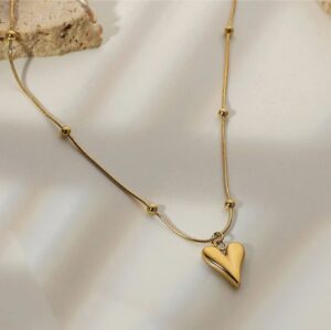 Gold plated stainless steel anti tarnish heart themed pendant